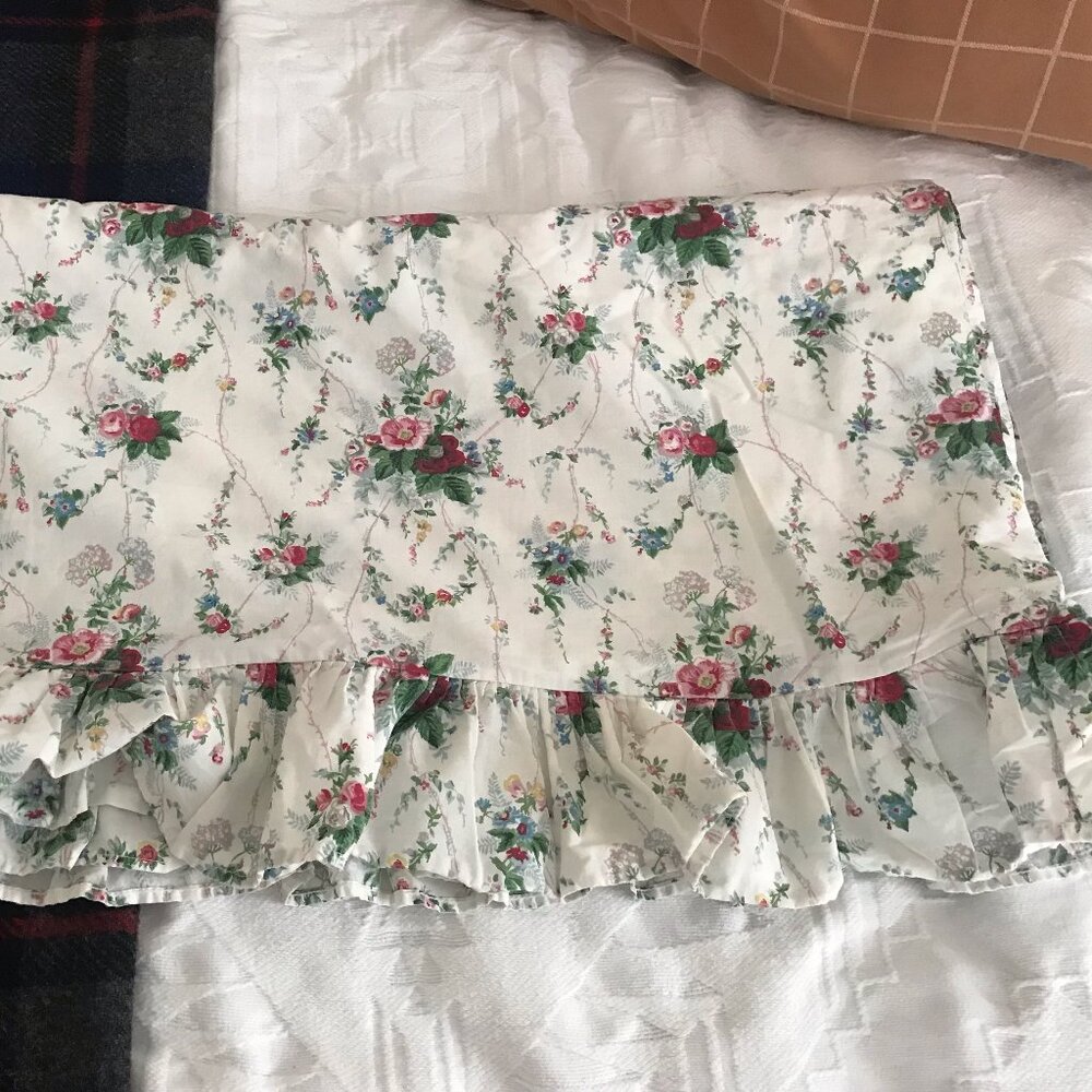 Vintage Ralph Lauren Blaine Ruffle Flat Sheet - King
